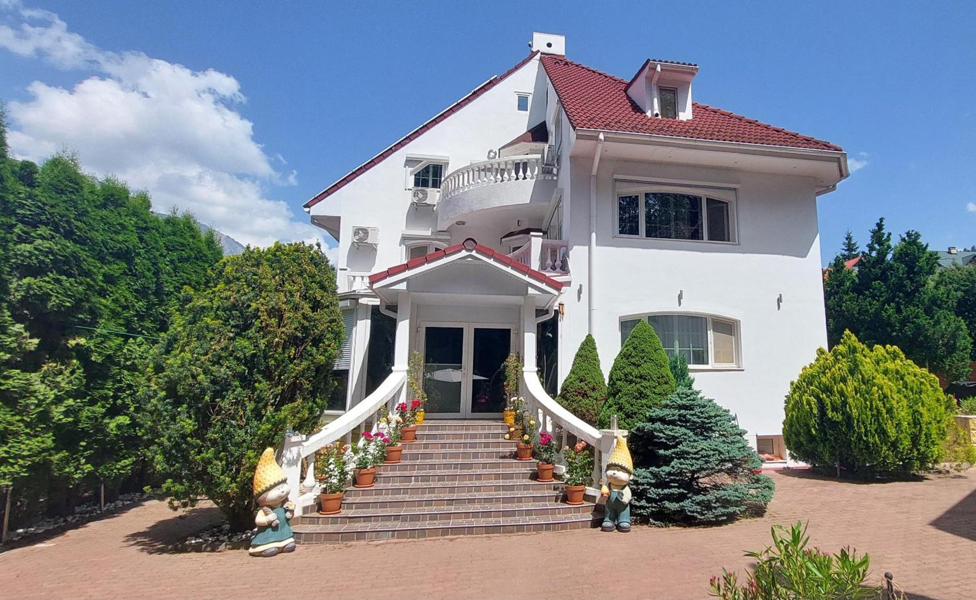 Boutique Hotel Forest Retreat (Adults Only) Buşteni エクステリア 写真